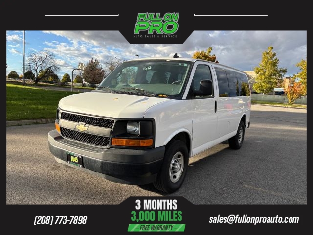 2017 Chevrolet Express Passenger LS