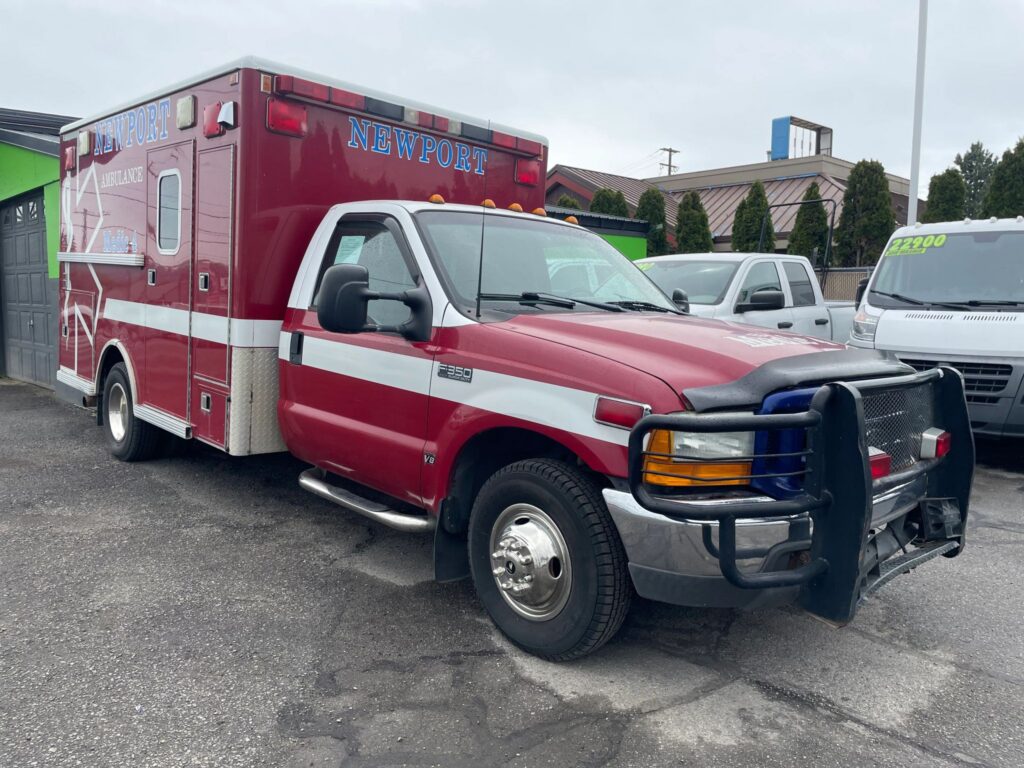 1999 Ford F350 Super Duty Regular Cab & Chassis 141" WB