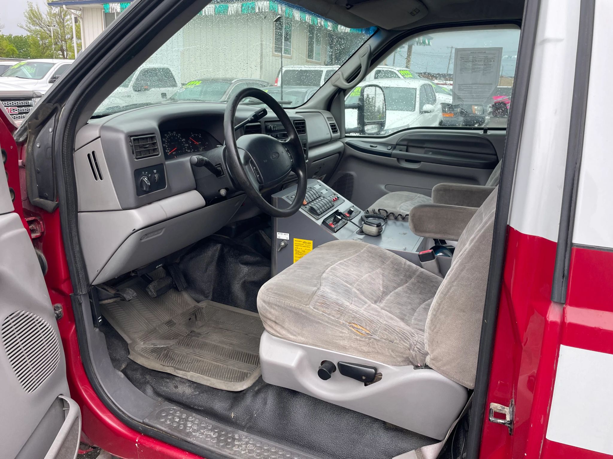 1999 Ford F-350 - Photo 6